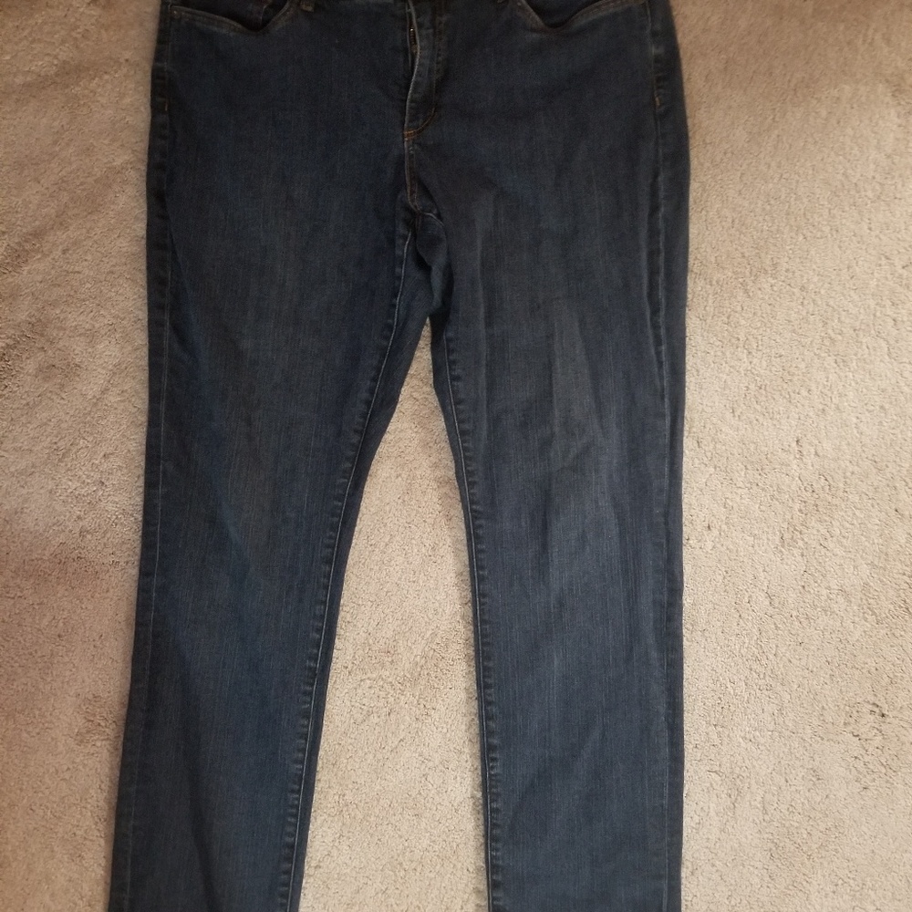 Nice Coldwater Creek dark long jeans 32 inseam